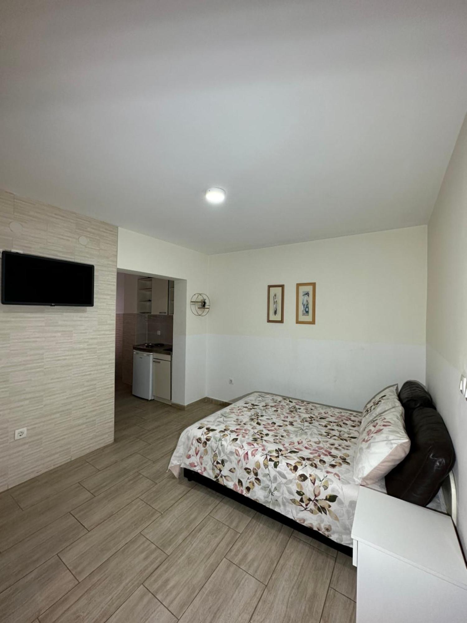 Apartmani Simona Budva Dış mekan fotoğraf