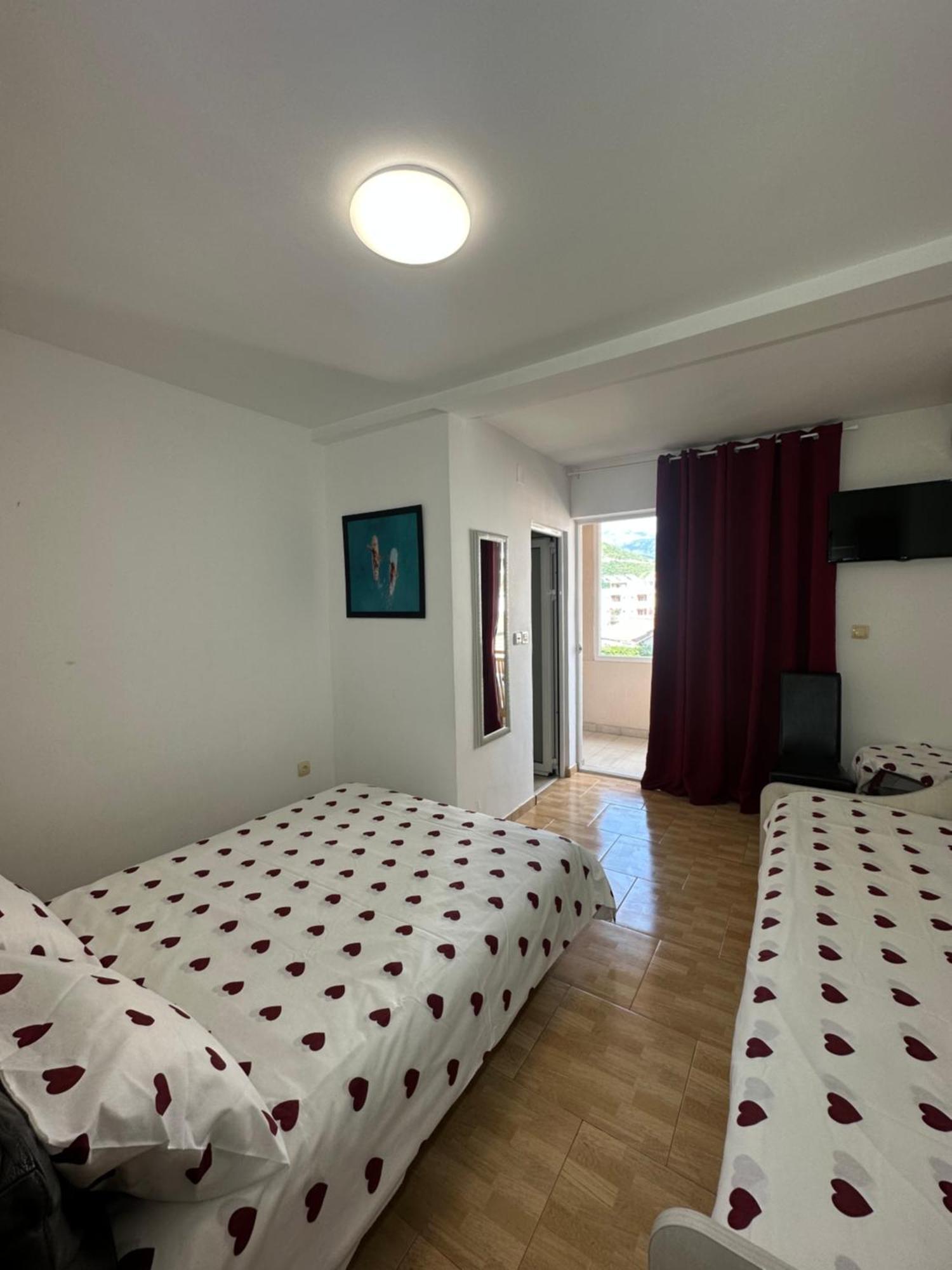 Apartmani Simona Budva Dış mekan fotoğraf